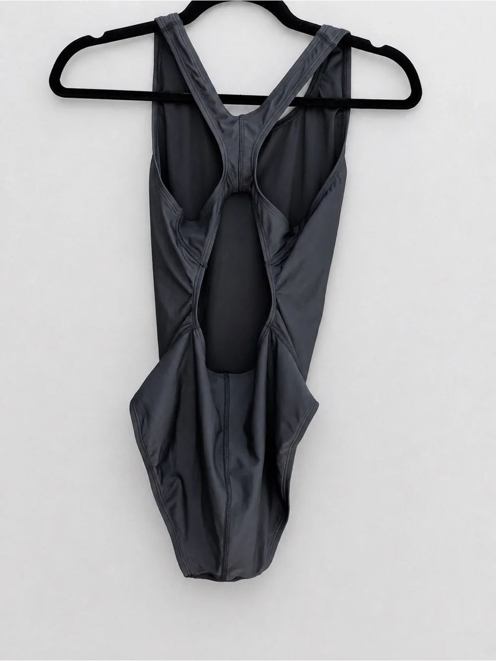 TYR Solid Maxfit One-Piece Swimsuit – Black – Size 38 (XL)